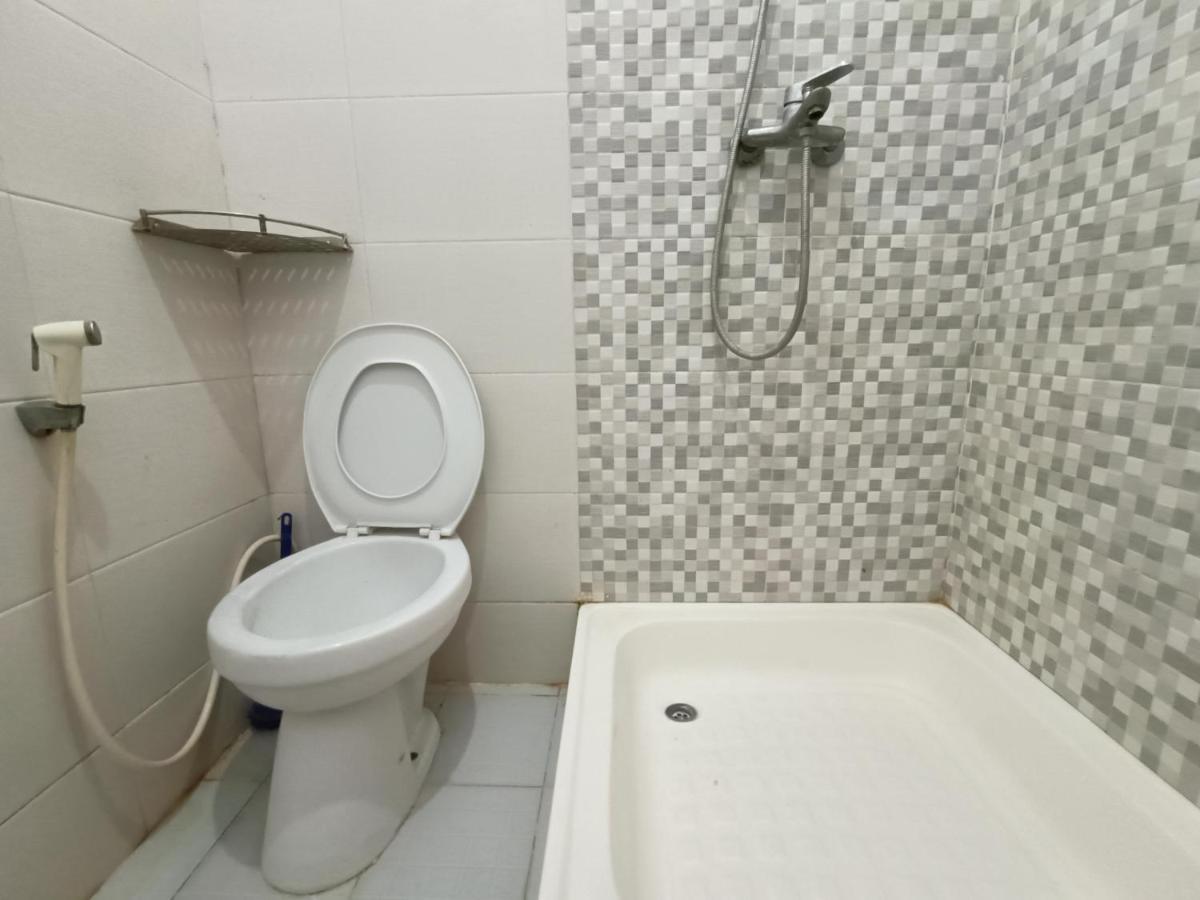 Balqies Homestay Syariah Makassar Mitra Reddoorz Exteriér fotografie
